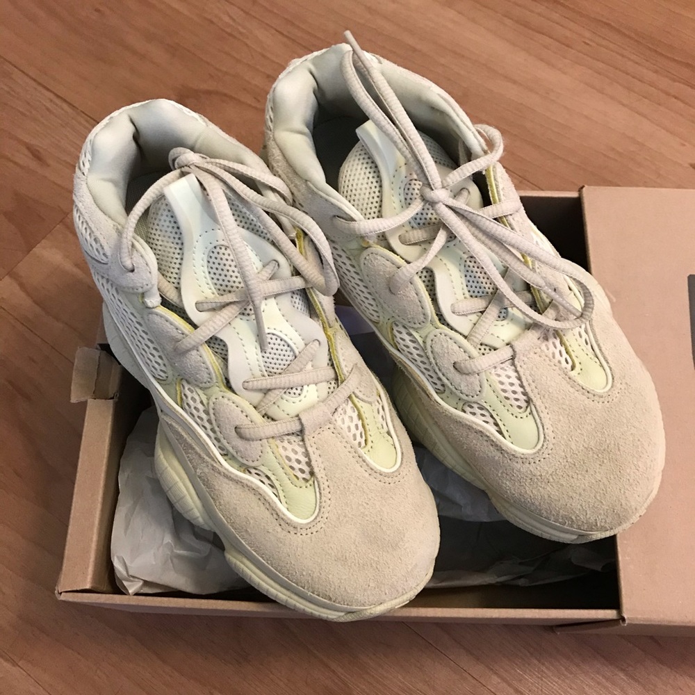 Used YEEZY 500 sneakers moon color women size 37
